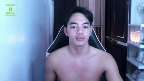 Snapshot of crazyasiancum chatting on December 3, 2:12 am Zion online show from December 3, 2:12 am