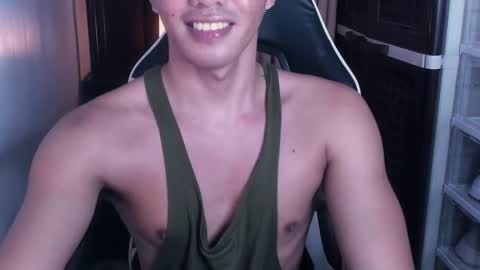 Snapshot of crazyasiancum chatting on January 31, 4:47 am Zion online show from January 31, 4:47 am