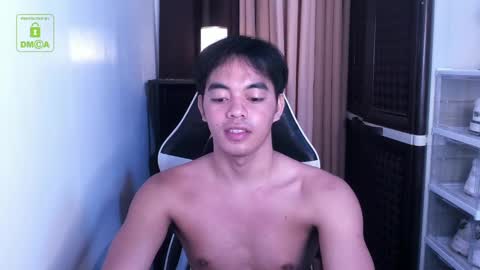 Snapshot of crazyasiancum chatting on December 17, 3:17 pm Zion online show from December 17, 3:17 pm