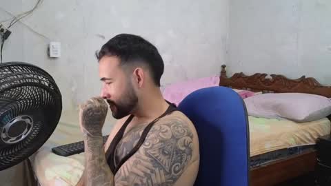 cris_simons online show from January 31, 9:16 pm