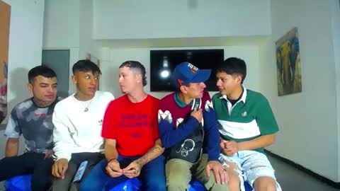 Snapshot of crismens chatting on September 10, 5:55 pm crismens online show from September 10, 5:55 pm