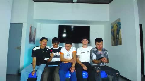 Snapshot of crismens chatting on September 20, 6:19 pm crismens online show from September 20, 6:19 pm