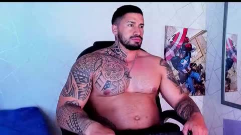Snapshot of cristian_walker chatting on October 15, 10:01 am cristian walker online show from October 15, 10:01 am