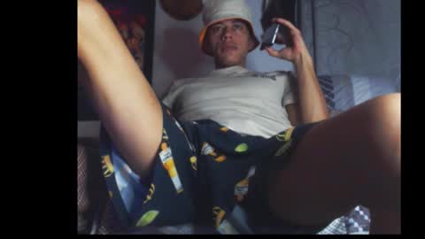 Snapshot of cristofer_dick5511 chatting on September 12, 3:28 am criistofer online show from September 12, 3:28 am