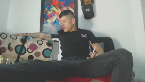 Snapshot of cristofer_dick5511 chatting on February 9, 10:54 pm criistofer online show from February 9, 10:54 pm