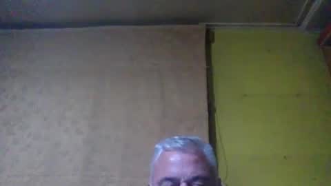 crmperez online show from May 29, 2:10 am