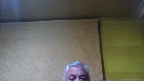 Snapshot of crmperez chatting on January 17, 2:08 am crmperez online show from January 17, 2:08 am