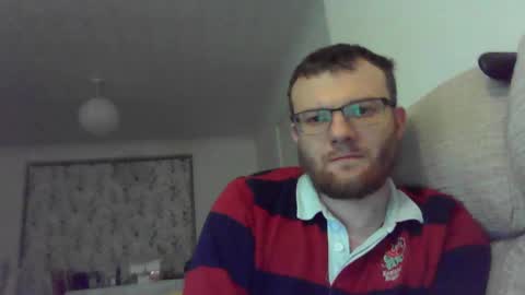 Snapshot of cropper4fun chatting on December 10, 7:54 pm Cropper online show from December 10, 7:54 pm