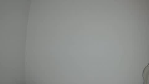 Snapshot of cum18withme chatting on February 6, 7:02 am cum18withme online show from February 6, 7:02 am