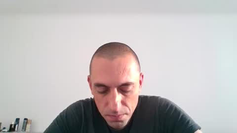 Snapshot of cum_shot8407 chatting on October 16, 10:34 am cum_shot8407 online show from October 16, 10:34 am