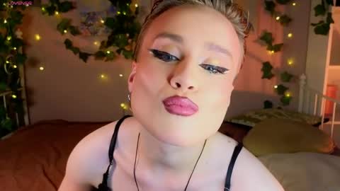Ellio online show from June 5, 8:58 pm