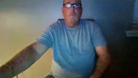 cumsalot55797187 online show from December 18, 2:21 am