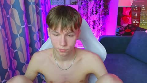 cumte_boy online show from April 3, 1:35 am
