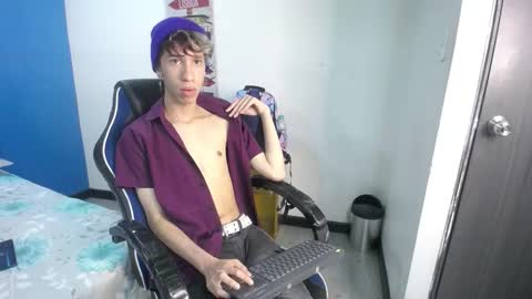 CupcakeeBoy online show from October 22, 1:15 pm