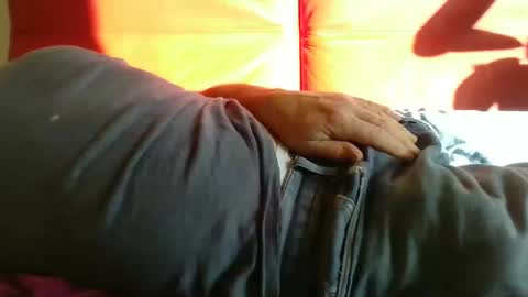 curiosthings online show from November 18, 12:20 pm