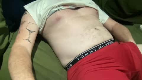 Snapshot of curiousmax18 chatting on December 9, 4:45 am Maxx online show from December 9, 4:45 am