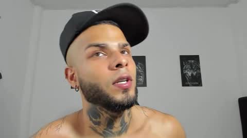 Snapshot of curtis_blake chatting on October 4, 3:00 am curtis_blake online show from October 4, 3:00 am