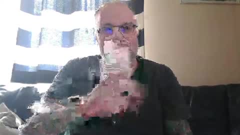Snapshot of curtus14 chatting on February 1, 9:00 am curtus14 online show from February 1, 9:00 am