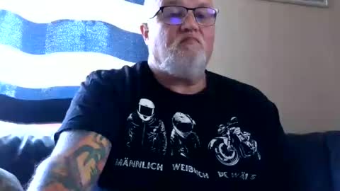curtus14 online show from August 8, 7:04 am