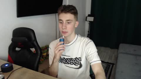 Im Brian online show from February 18, 3:10 pm