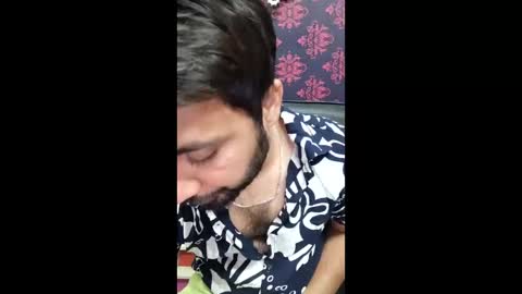 Cute Lucky online show from April 19, 8:00 pm