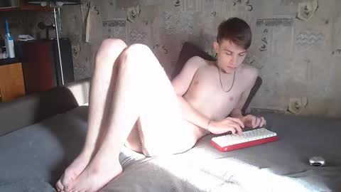 Snapshot of cute_oliver chatting on September 26, 7:06 am Oliver online show from September 26, 7:06 am