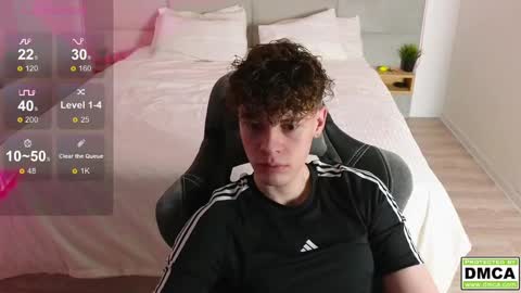 Snapshot of cute_thomas chatting on February 20, 5:07 pm Thomas - online show from February 20, 5:07 pm