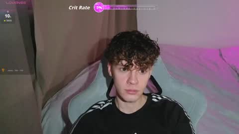 Thomas -  online show from April 11, 7:06 pm