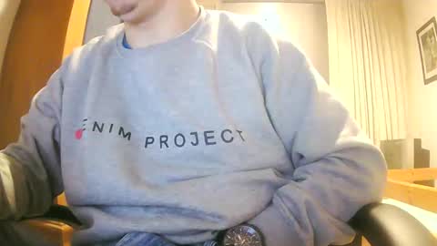 Cuteboy090 online show from March 22, 5:18 pm