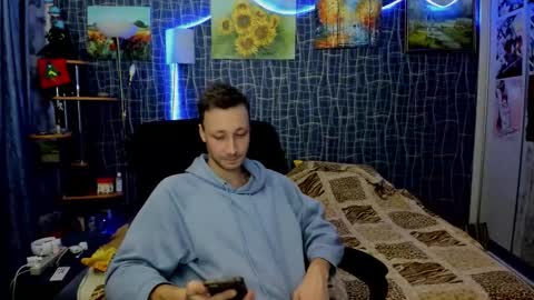 cuteboy228 online show from February 17, 12:20 am