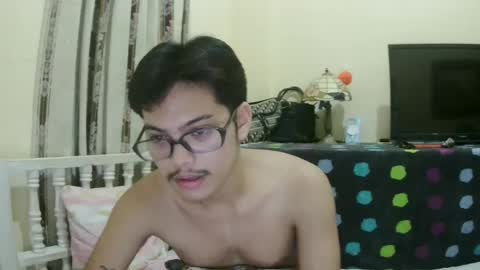 cyrenzortegal online show from July 15, 8:26 pm