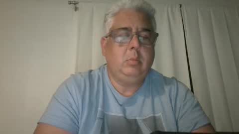 Snapshot of czar1974 chatting on October 26, 6:15 am czar1974 online show from October 26, 6:15 am