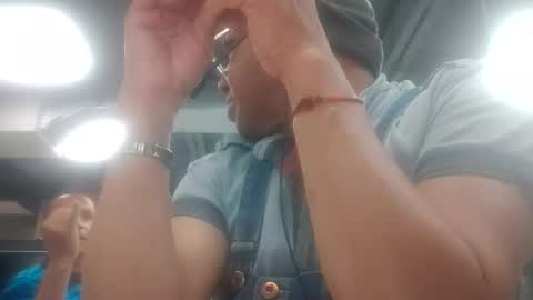 d619627 online show from November 3, 6:32 pm