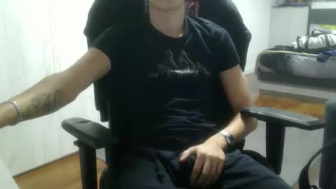 Dannel online show from November 25, 6:21 pm