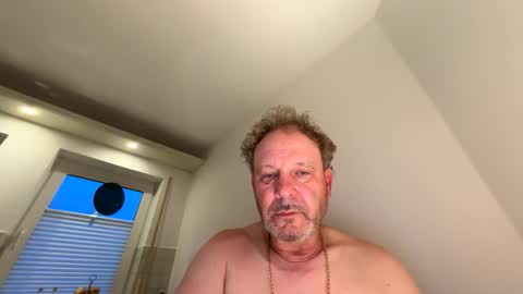 dachdecker7269 online show from March 29, 4:56 am