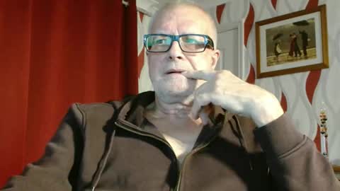 Brian ... online show from October 27, 9:06 pm