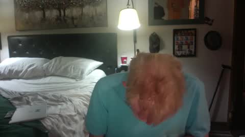 Snapshot of daddy_mack_treats_you chatting on September 11, 3:38 am daddy_mack_treats_you online show from September 11, 3:38 am