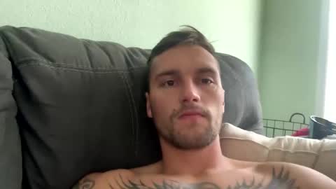 daddyjusti15 online show from November 1, 4:33 pm