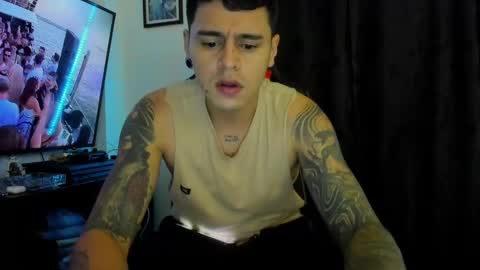Snapshot of dage_19 chatting on February 16, 6:21 am my name is Jhon and I live in colombia online show from February 16, 6:21 am