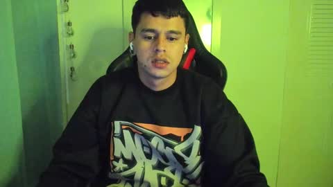 Snapshot of dage_19 chatting on September 9, 7:52 am my name is Jhon and I live in colombia online show from September 9, 7:52 am