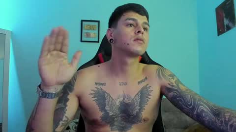 Snapshot of dage_19 chatting on December 13, 8:15 pm my name is Jhon and I live in colombia online show from December 13, 8:15 pm
