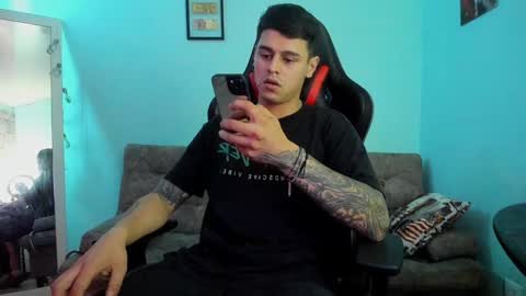 Snapshot of dage_19 chatting on January 5, 3:22 am my name is Jhon and I live in colombia online show from January 5, 3:22 am