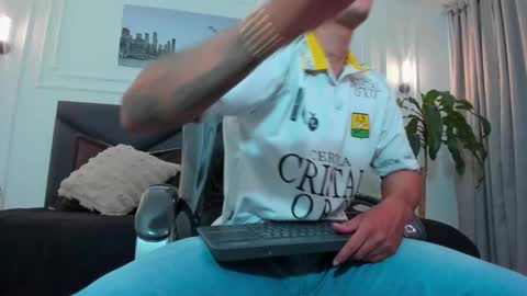 DAMIAN online show from November 8, 11:02 am