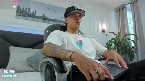 DAMIAN online show from March 14, 1:07 pm