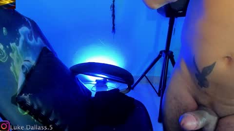 damian_tornerr online show from February 8, 2:10 pm