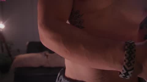 insta damn8   --------  online show from November 18, 11:59 pm