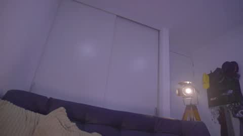 insta damn8   --------  online show from October 25, 3:14 pm