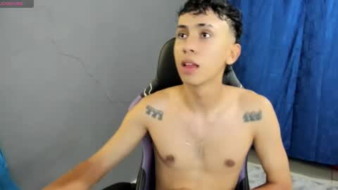 damien_444 online show from November 4, 4:35 am