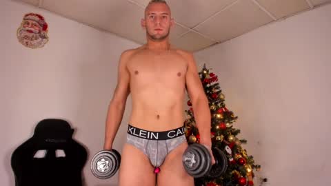 Snapshot of damon_baker0 chatting on December 4, 2:26 pm Damon bakert online show from December 4, 2:26 pm