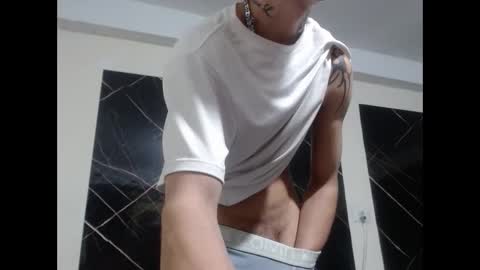 Snapshot of dan_jonson15 chatting on September 19, 3:40 am dan_jonson15 online show from September 19, 3:40 am